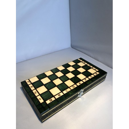 Echecs ROYAL GREEN 
fabrication en Charme 31CMX31CM